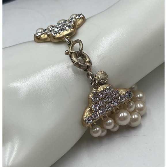 J. Crew Multi-Strand White Faux Pearl Spring Ring Rhinestones Bracelet Sz Small - Picture 5 of 12